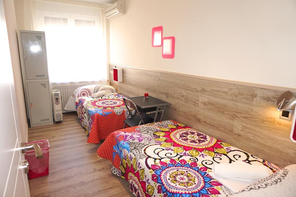 Muchomadrid Hostel Bilik gambar