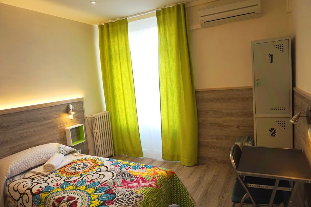 Muchomadrid Hostel Luaran gambar