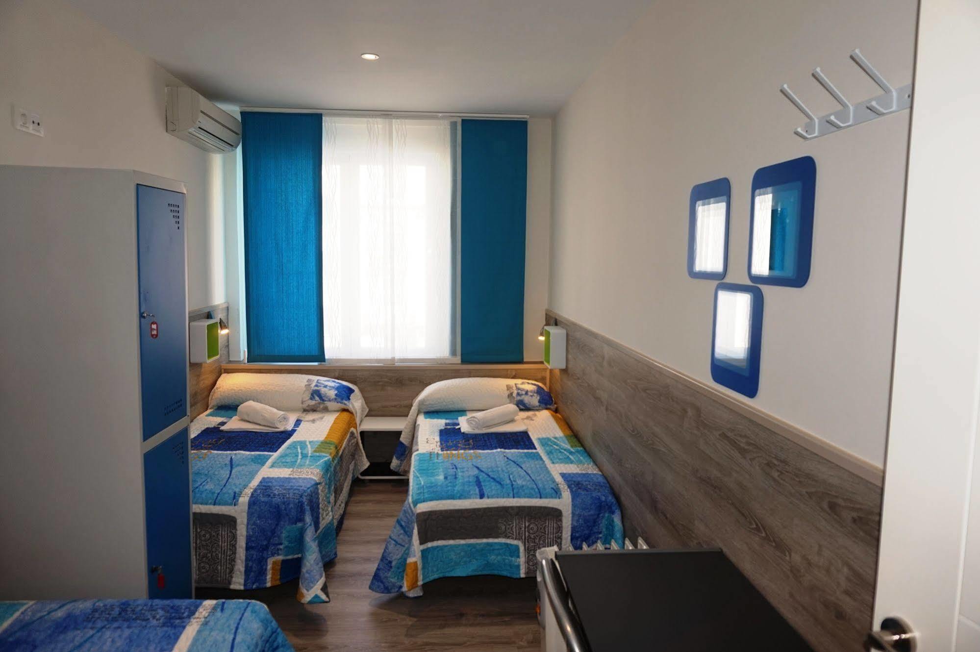 Muchomadrid Hostel Luaran gambar