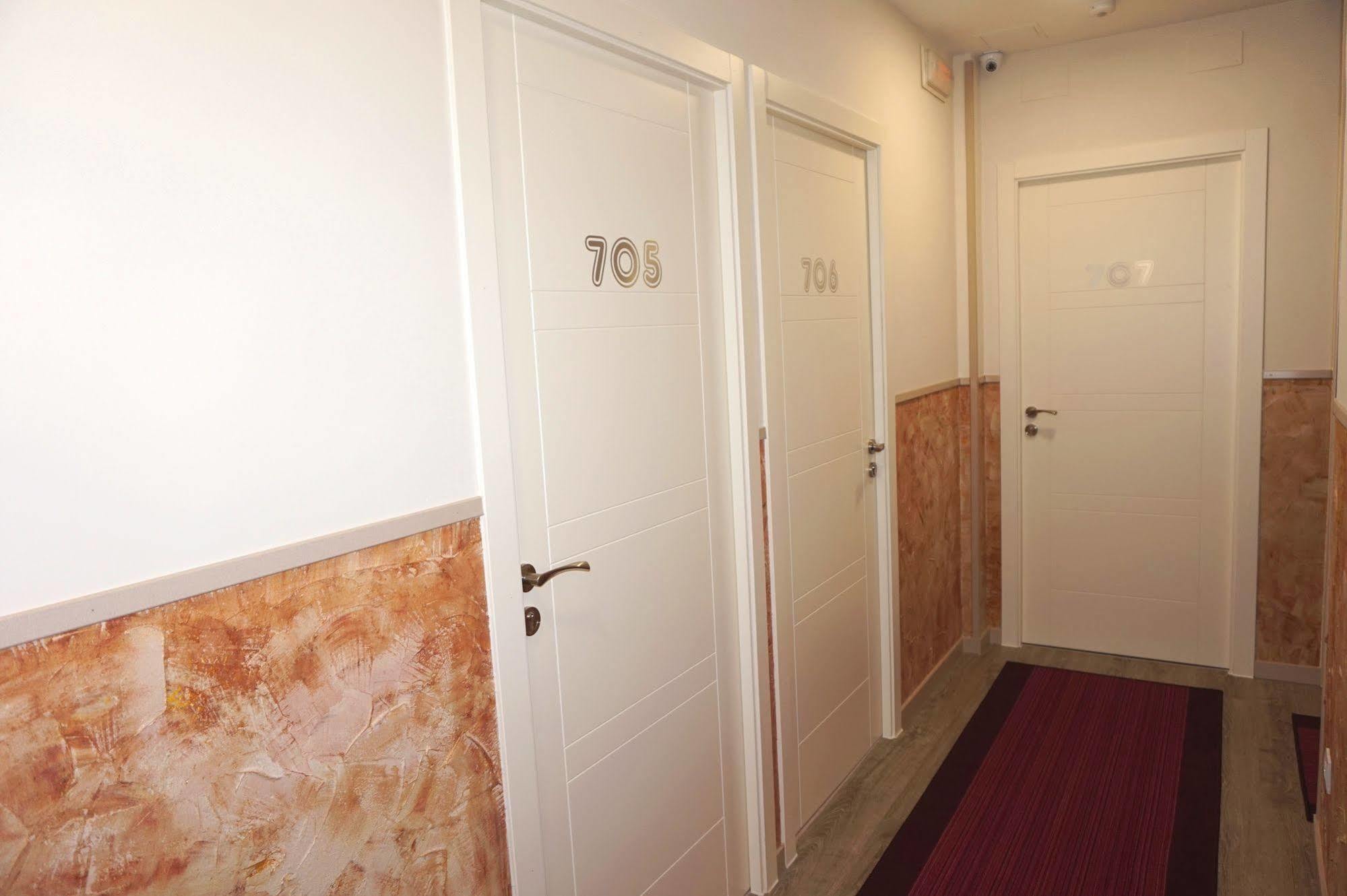 Muchomadrid Hostel Luaran gambar